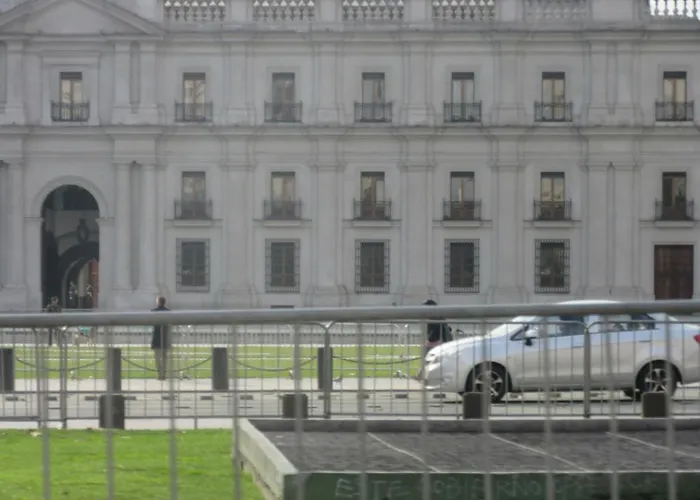 Departamento Paseo Bulnes Metro La Moneda