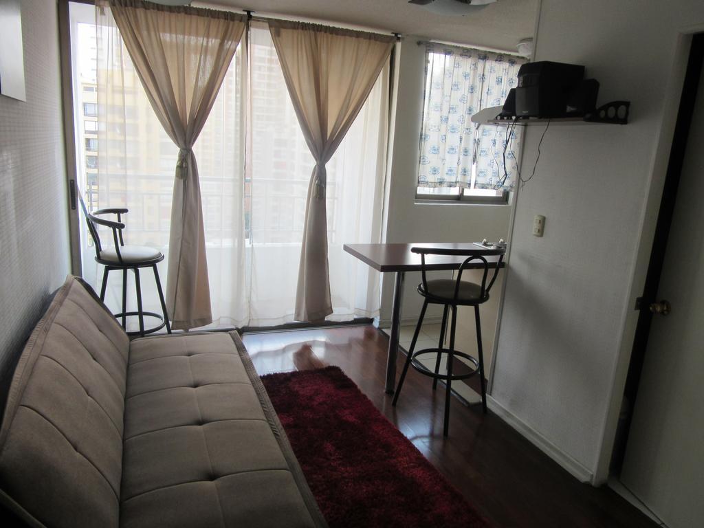 Apartment Departamento Paseo Bulnes Metro La Moneda